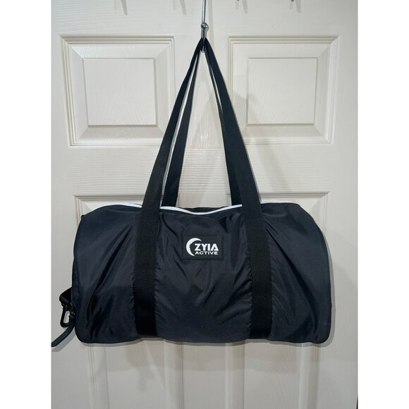 New Zyia Active Black Duffel Gym Bag With Adjustable Strap & Multiple Compartmen - Picture 2 of 11